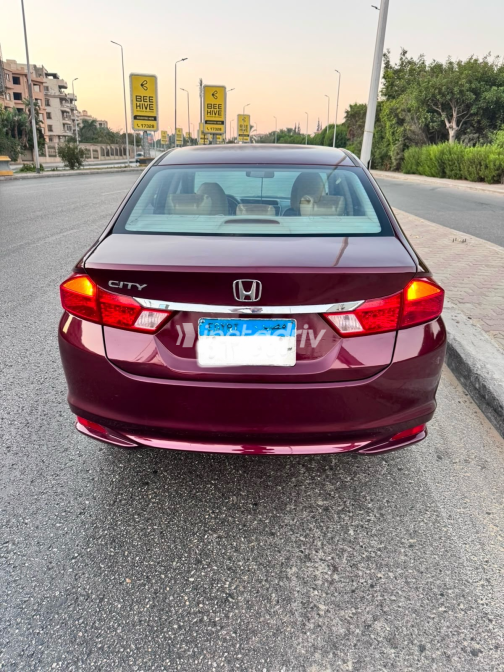 Honda City 2016 White Automatic Used for Sale in Greater Cairo ( Cairo + Giza) - 5