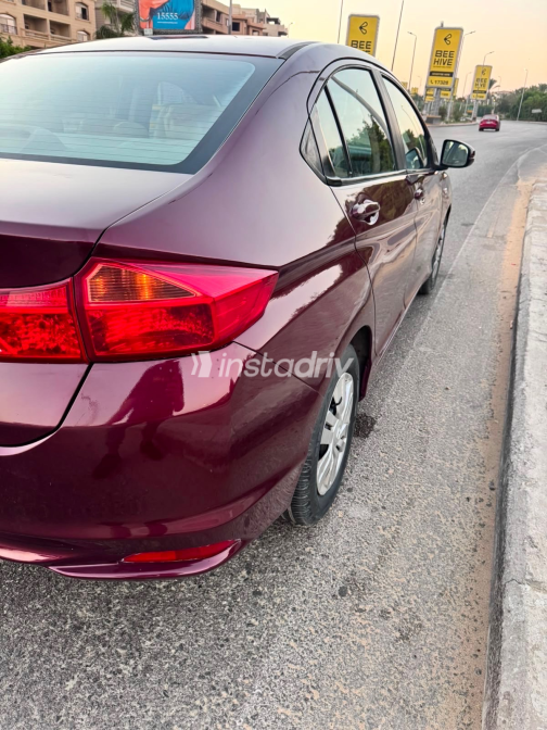Honda City 2016 White Automatic Used for Sale in Greater Cairo ( Cairo + Giza) - 7