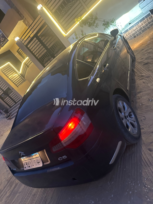 سيتروين C5 2013 أبيض أوتوماتيك مستعملة للبيع في القاهرة الكبرى ( القاهرة - الجيزة) - 2