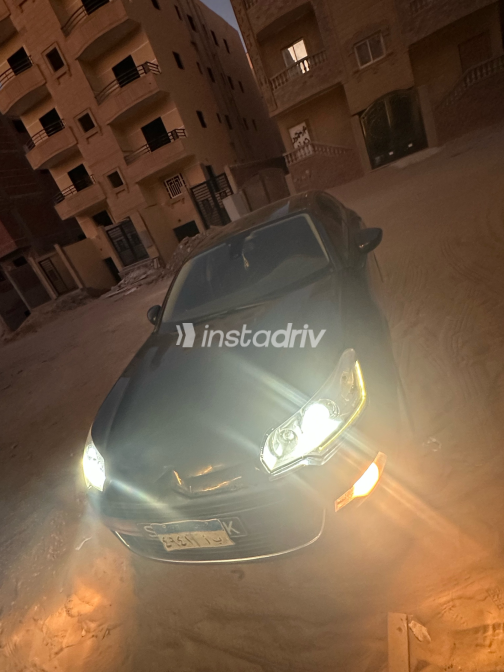 سيتروين C5 2013 أبيض أوتوماتيك مستعملة للبيع في القاهرة الكبرى ( القاهرة - الجيزة) - 6