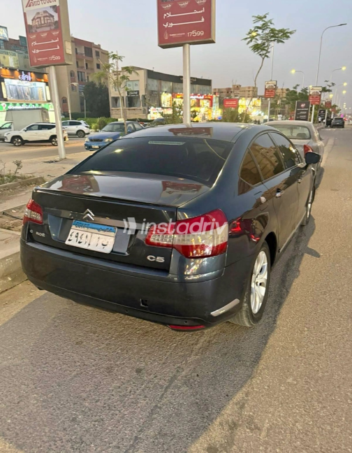 سيتروين C5 2013 أبيض أوتوماتيك مستعملة للبيع في القاهرة الكبرى ( القاهرة - الجيزة) - 9