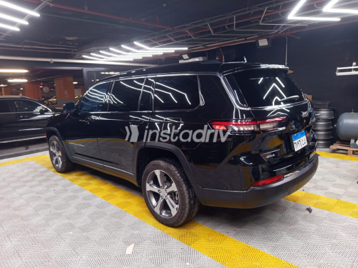 Jeep Grand Cherokee 2024 Black Automatic Used for Sale in Greater Cairo ( Cairo + Giza) - 3