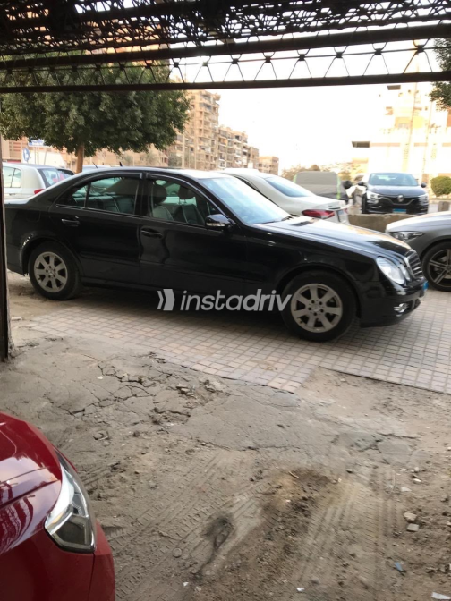 مرسيدس E 200 2007 أسود أوتوماتيك مستعملة للبيع في القاهرة الكبرى ( القاهرة - الجيزة) - 4