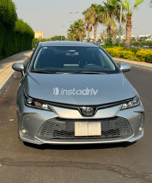 تويوتا كورولا 2024 فضي CVT مستعملة للبيع في القاهرة الكبرى ( القاهرة - الجيزة) - 2