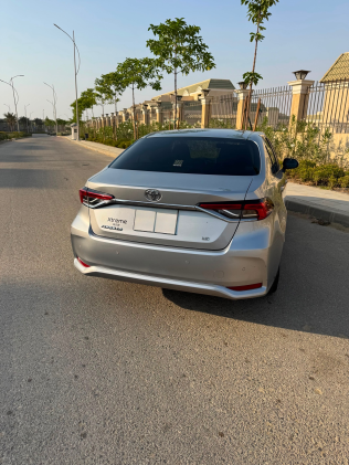 تويوتا كورولا 2024 فضي CVT مستعملة للبيع في القاهرة الكبرى ( القاهرة - الجيزة)