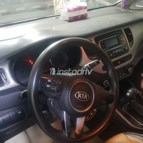 Kia Carens 2017 White Automatic Used for Sale in Greater Cairo ( Cairo + Giza) - 2