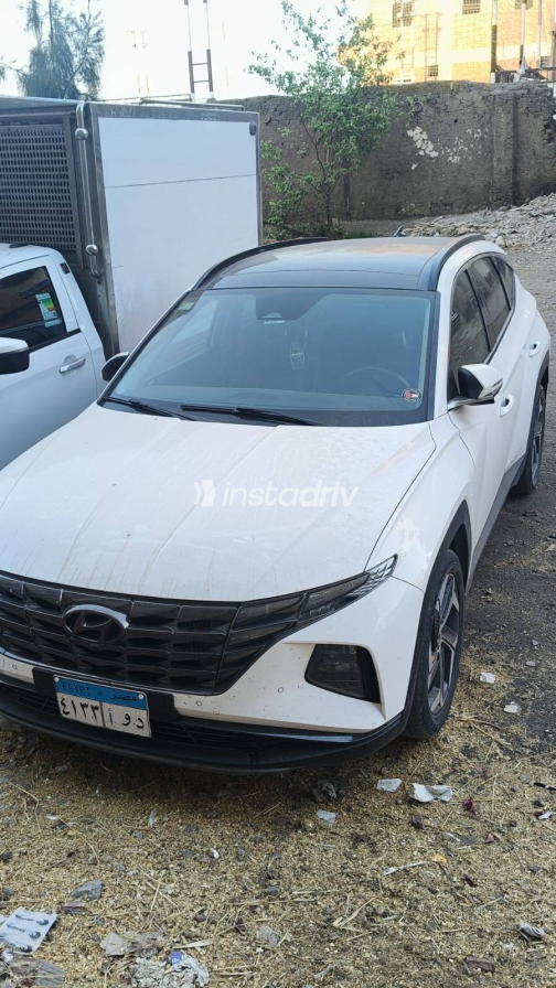 Hyundai Tucson 2023 White Automatic Used for Sale in Greater Cairo ( Cairo + Giza) - 4
