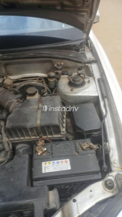 Hyundai Verna 2016 White Automatic Used for Sale in Greater Cairo ( Cairo + Giza) - 3