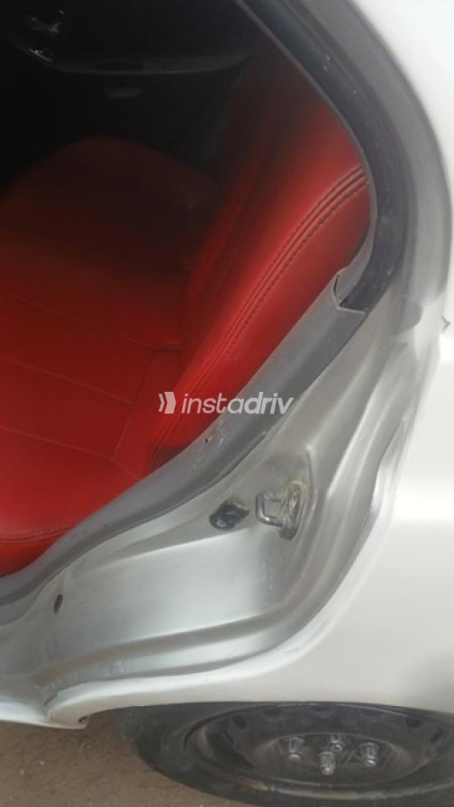 Hyundai Verna 2016 White Automatic Used for Sale in Greater Cairo ( Cairo + Giza) - 7