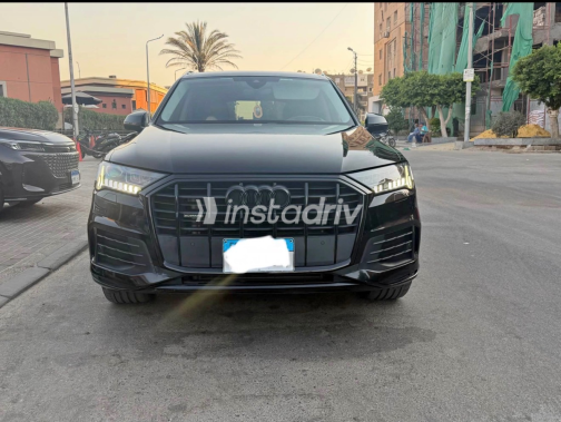 اودي Q7 2022 أسود أوتوماتيك مستعملة للبيع في القاهرة الكبرى ( القاهرة - الجيزة) - 1