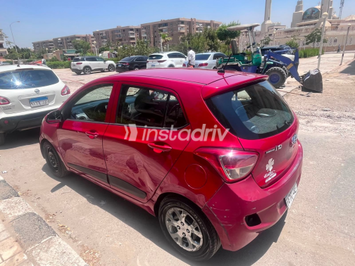 Hyundai I10 2016 Red Automatic Used for Sale in Greater Cairo ( Cairo + Giza) - 1