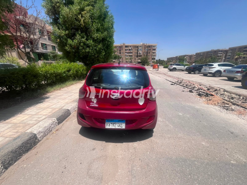 Hyundai I10 2016 Red Automatic Used for Sale in Greater Cairo ( Cairo + Giza) - 5