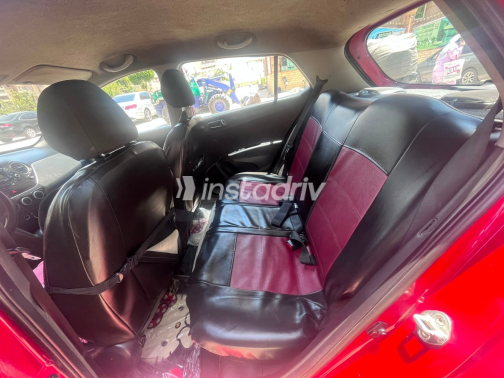 Hyundai I10 2016 Red Automatic Used for Sale in Greater Cairo ( Cairo + Giza) - 7