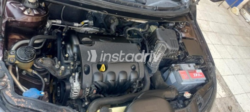 Kia Cerato 2011 Eggplant Automatic Used for Sale in Ismailia - 2