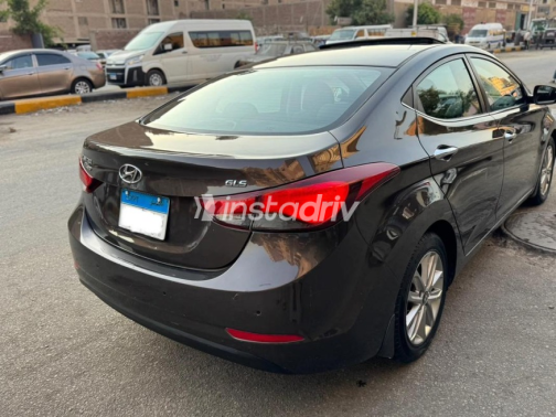 Hyundai Elantra MD 2016 Brown Automatic Used for Sale in Giza - 7