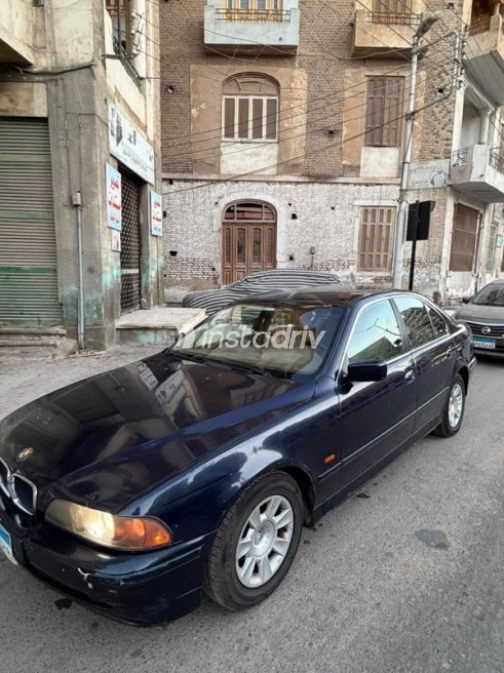 بي ام دبليو 520 2003 أزرق غامق أوتوماتيك مستعملة للبيع في طنطا - 9