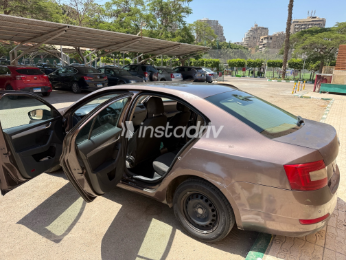 Skoda Octavia 2015 Brown Automatic Used for Sale in Greater Cairo ( Cairo + Giza) - 7