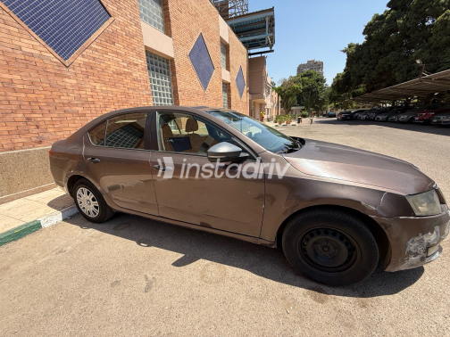 Skoda Octavia 2015 Brown Automatic Used for Sale in Greater Cairo ( Cairo + Giza) - 9