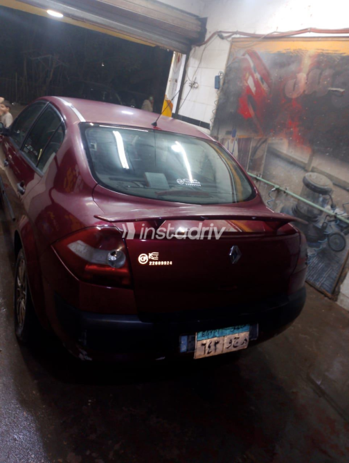 Renault 5 2005 White Automatic Used for Sale in Greater Cairo ( Cairo + Giza) - 2