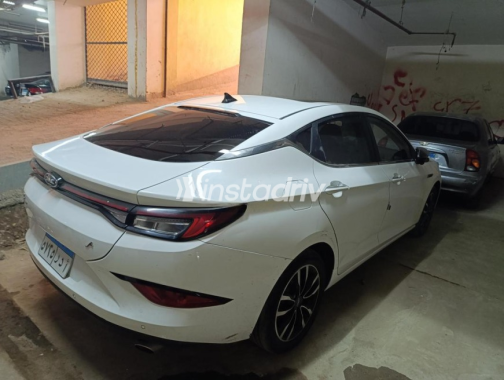 جاك J7 2022 أبيض أوتوماتيك مستعملة للبيع في الجيزة - 4