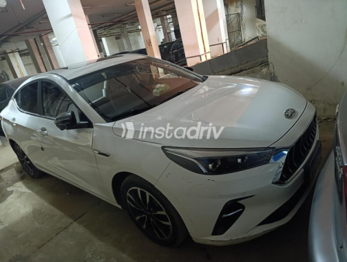 جاك J7 2022 أبيض أوتوماتيك مستعملة للبيع في الجيزة - 5