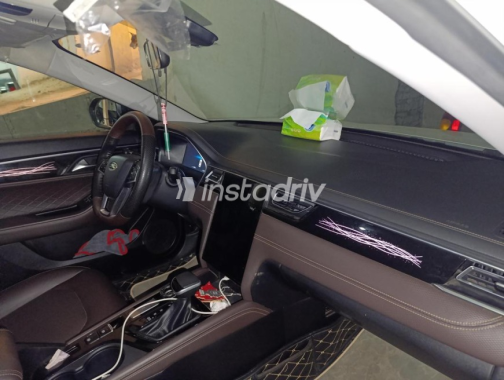 جاك J7 2022 أبيض أوتوماتيك مستعملة للبيع في الجيزة - 6