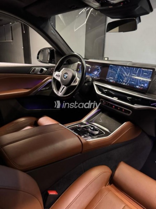 بي ام دبليو X6 M 2024 أزرق غامق أوتوماتيك مستعملة للبيع في القاهرة - 7