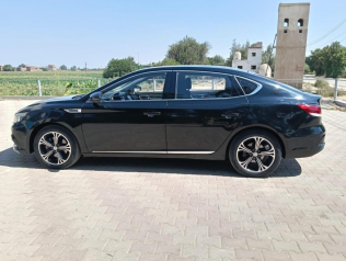 ام جى 6 2022 أسود أوتوماتيك مستعملة للبيع في الوراق