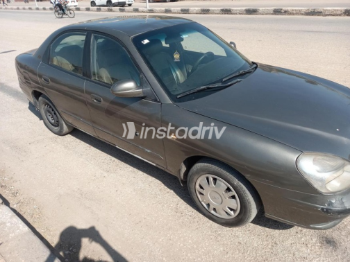 Daewoo Nubira 2 2001 Mocha Automatic Used for Sale in Asyut - 2
