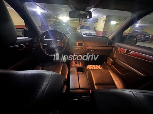 Mercedes C 180 2010 Black Automatic Used for Sale in Cairo - 2