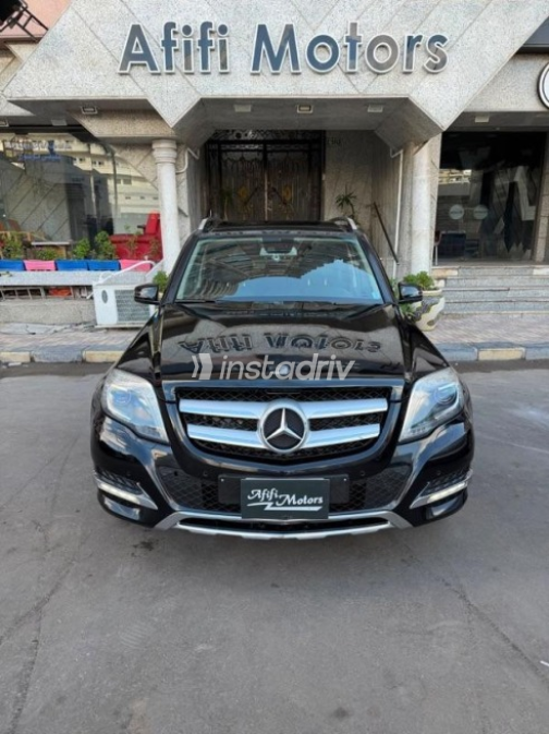 مرسيدس GLK 250 2015 أسود أوتوماتيك مستعملة للبيع في القاهرة - 4