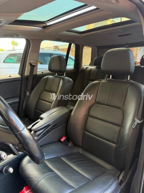 مرسيدس GLK 250 2015 أسود أوتوماتيك مستعملة للبيع في القاهرة - 7