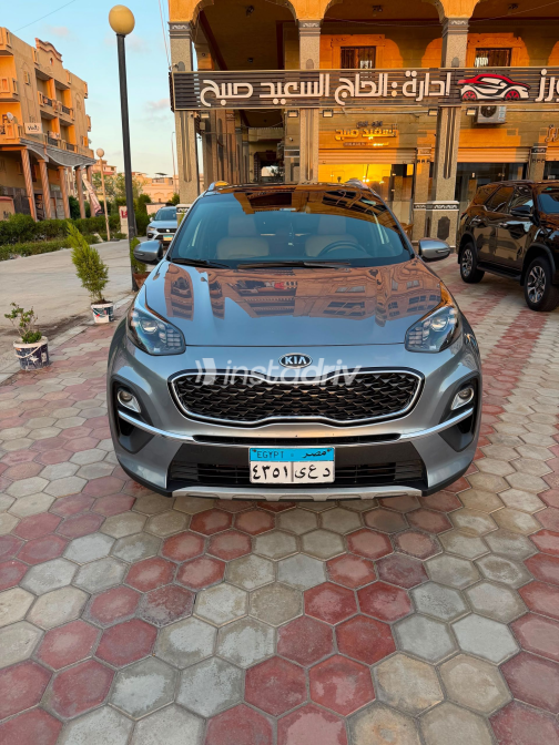 Kia Sportage 2021 Dark Gray Automatic Used for Sale in Greater Cairo ( Cairo + Giza) - 4