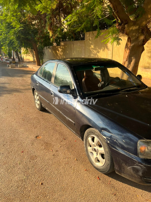 Hyundai Elantra 2006 Blue Manual Used for Sale in Greater Cairo ( Cairo + Giza) - 3