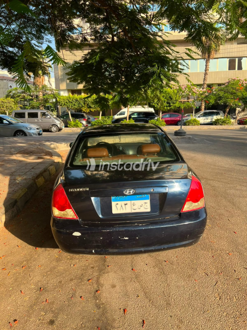 Hyundai Elantra 2006 Blue Manual Used for Sale in Greater Cairo ( Cairo + Giza) - 4