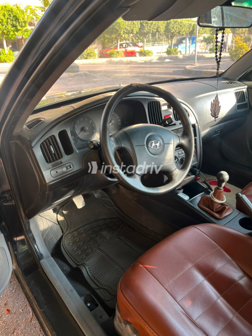 Hyundai Elantra 2006 Blue Manual Used for Sale in Greater Cairo ( Cairo + Giza) - 6