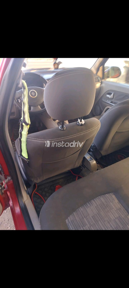 Renault Symbol 2009 Red Automatic Used for Sale in Greater Cairo ( Cairo + Giza) - 8