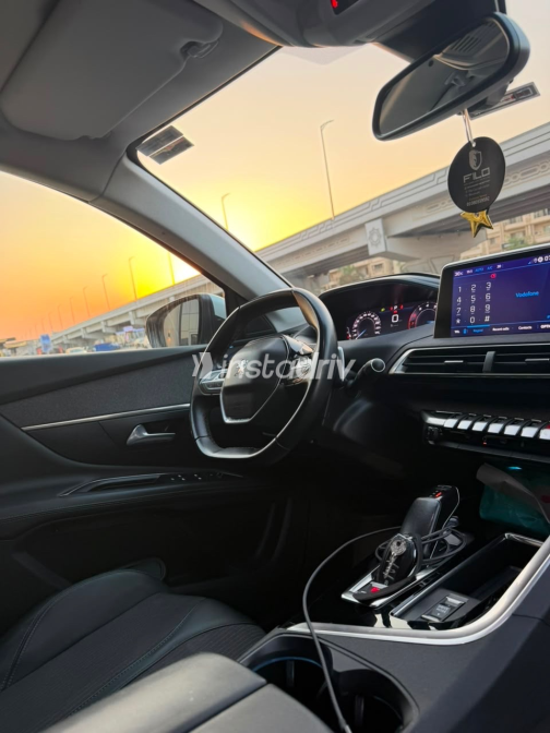 Peugeot 3008 2021 White Automatic Used for Sale in Greater Cairo ( Cairo + Giza) - 5