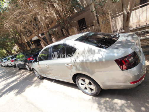 سكودا اوكتافيا A7 2015 فضي أوتوماتيك مستعملة للبيع في القاهرة الكبرى ( القاهرة - الجيزة) - 1