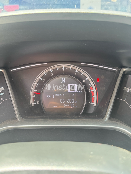 Honda Civic 2020 Silver Automatic Used for Sale in Greater Cairo ( Cairo + Giza) - 2