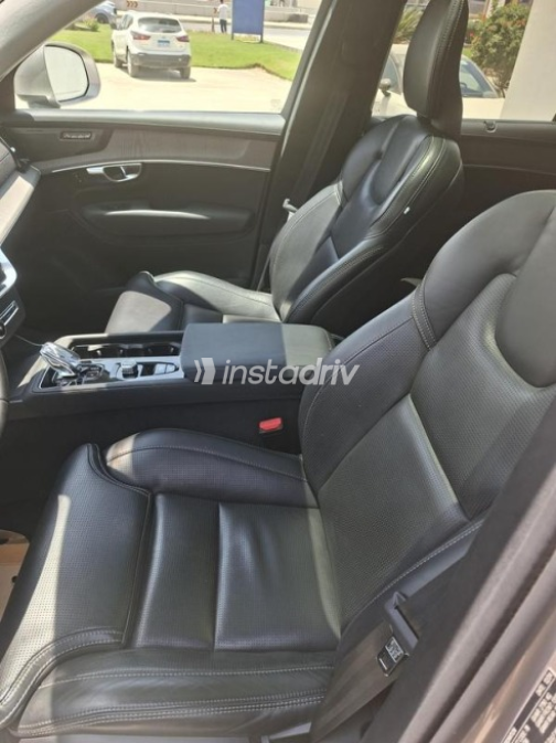 فولفو XC90 2025 ذهبي أوتوماتيك مستعملة للبيع في القاهرة الكبرى ( القاهرة - الجيزة) - 6