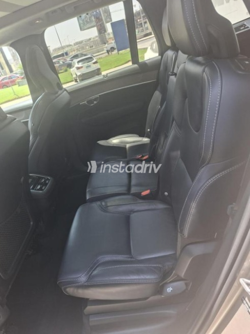 فولفو XC90 2025 ذهبي أوتوماتيك مستعملة للبيع في القاهرة الكبرى ( القاهرة - الجيزة) - 7