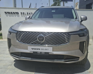 فولفو XC90 2025 ذهبي أوتوماتيك مستعملة للبيع في القاهرة الكبرى ( القاهرة - الجيزة)