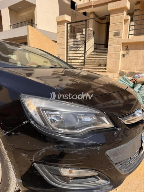 Opel Astra 2019 White Automatic Used for Sale in Greater Cairo ( Cairo + Giza) - 8
