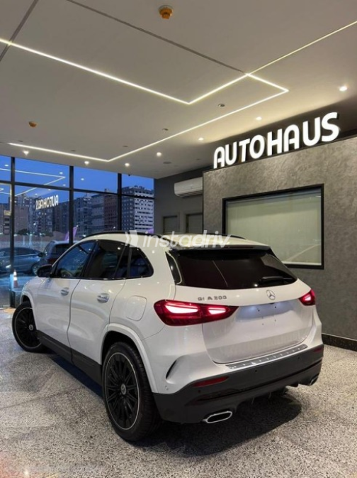 Mercedes GLA 200 2024 White Automatic Used for Sale in Nasr city - 2