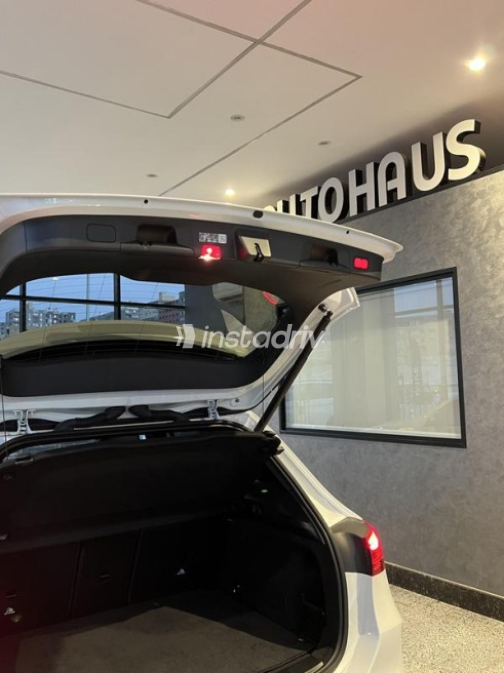 Mercedes GLA 200 2024 White Automatic Used for Sale in Nasr city - 6