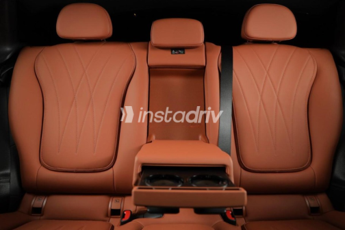 مرسيدس GLC 300 2024 أسود أوتوماتيك مستعملة للبيع في مدينة الشيخ زايد - 9