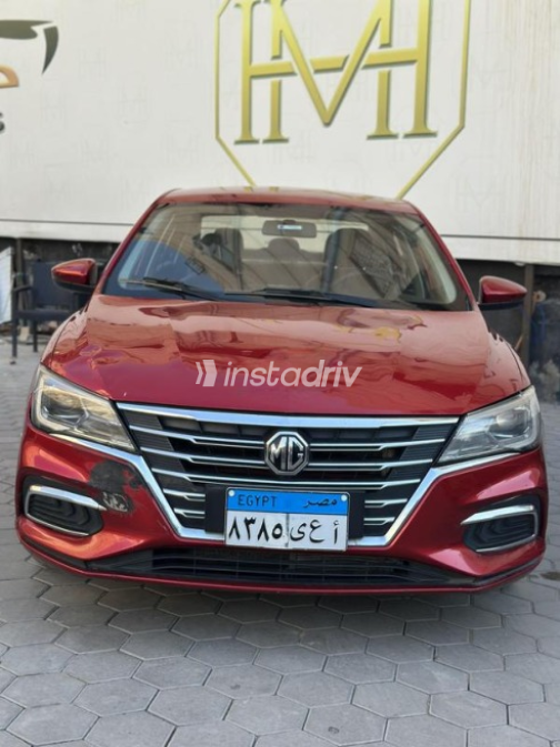 MG 5 2022 Dark Red Automatic Used for Sale in Nasr city - 1
