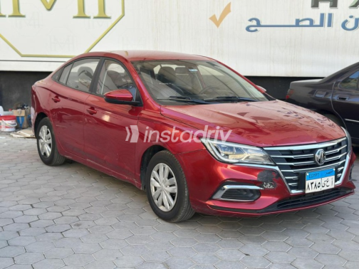 MG 5 2022 Dark Red Automatic Used for Sale in Nasr city - 2