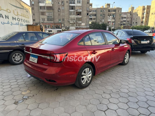 MG 5 2022 Dark Red Automatic Used for Sale in Nasr city - 7